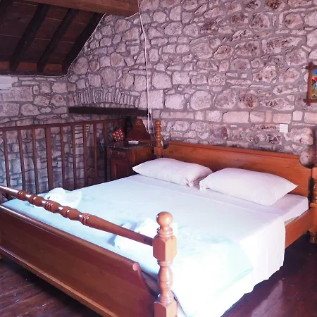 Cottages Splitska