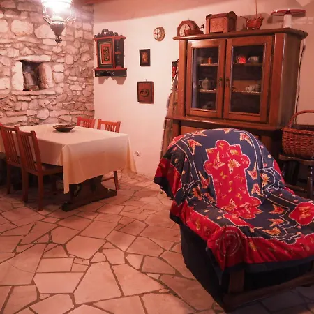 Cottages Splitska